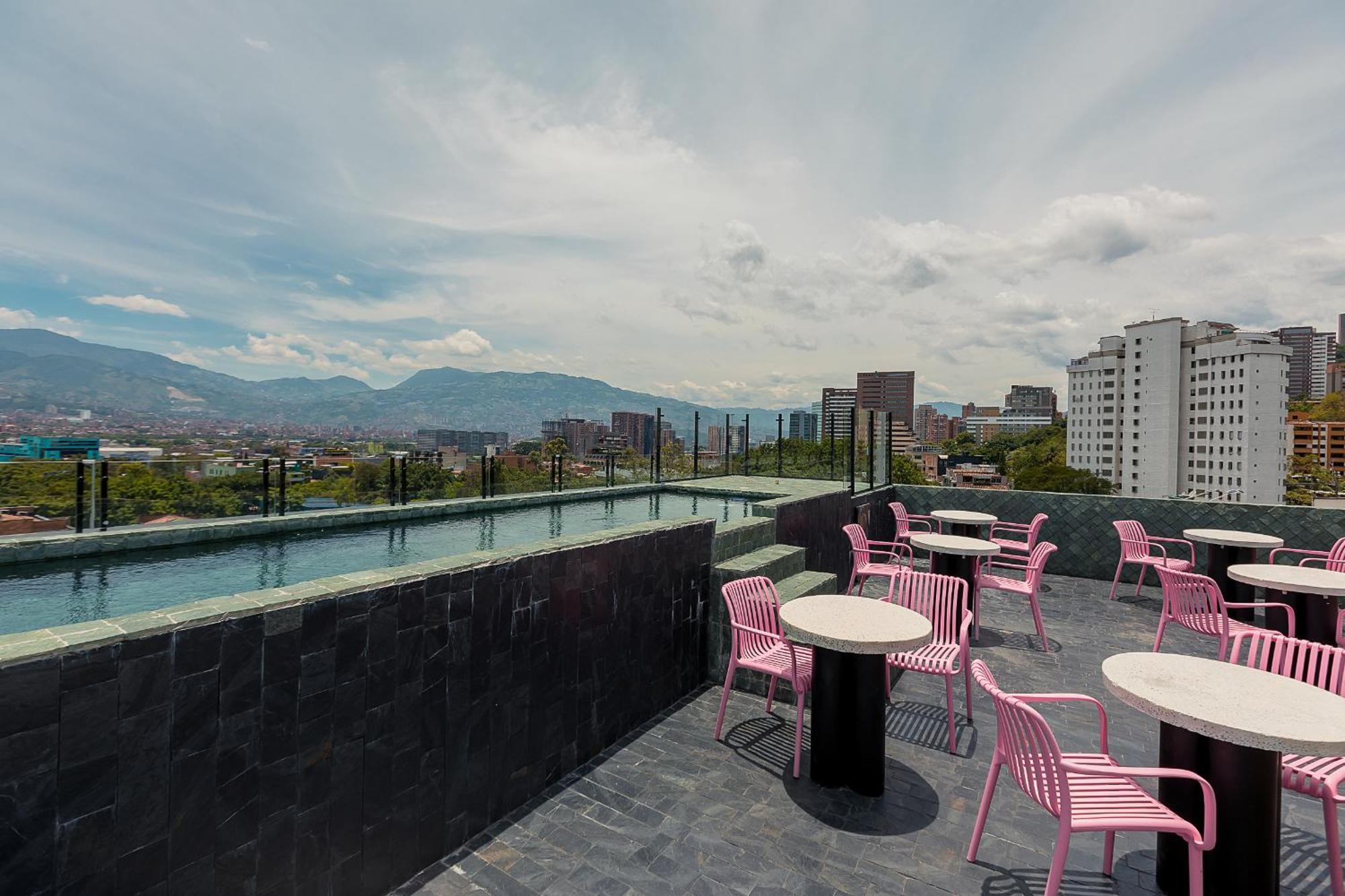 Hotel Zelva Negra Medellin Exterior photo