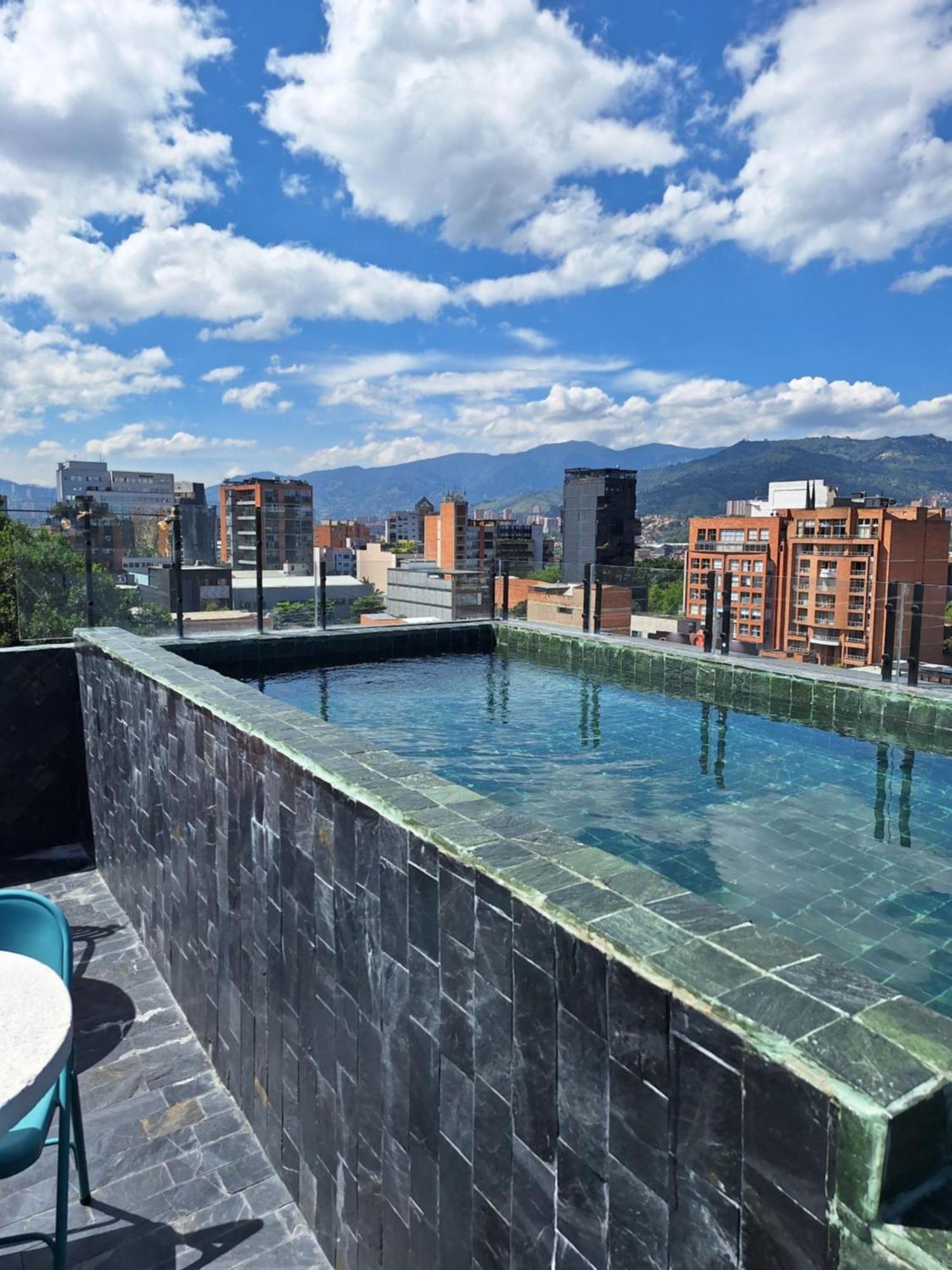 Hotel Zelva Negra Medellin Exterior photo