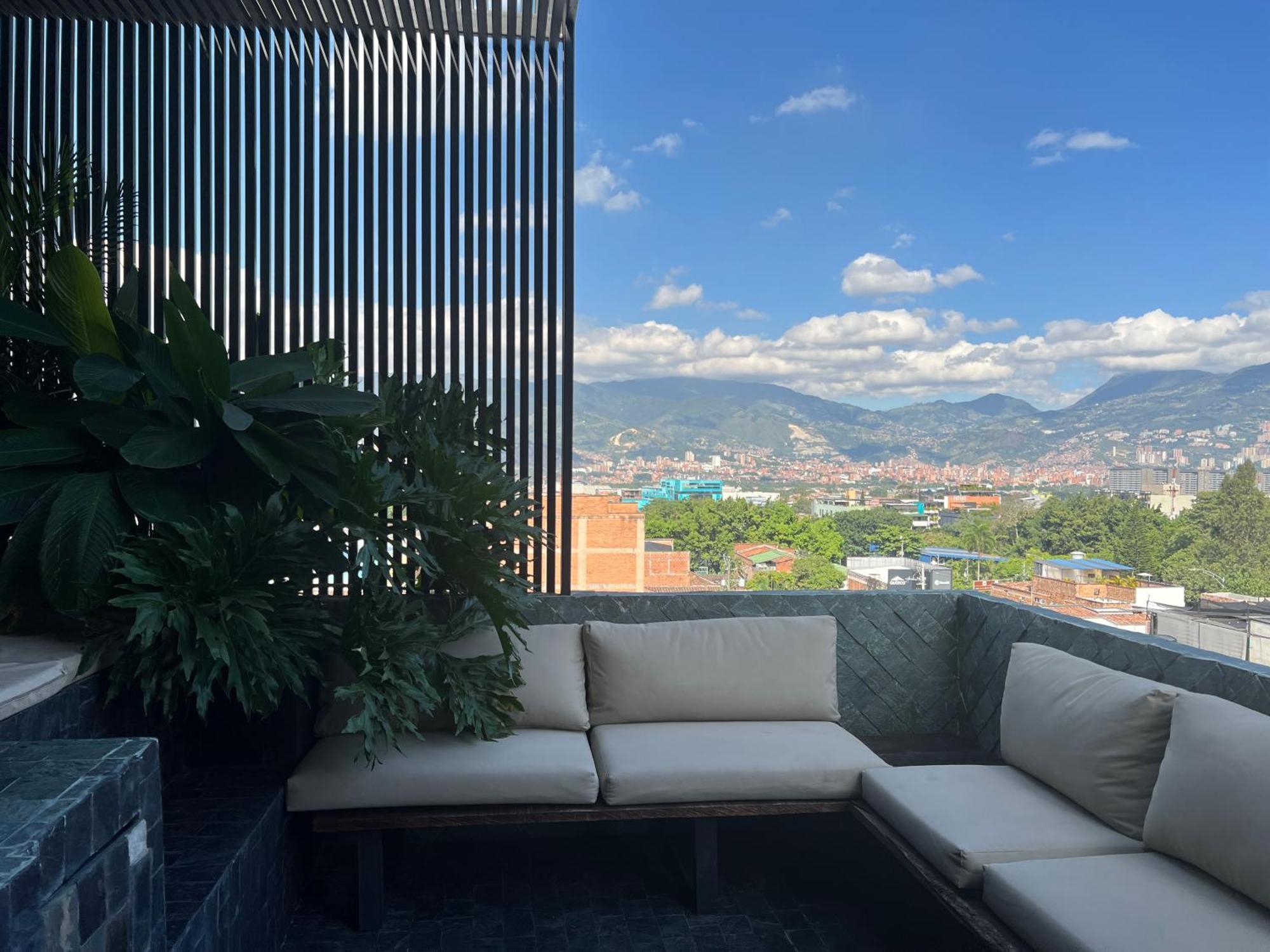 Hotel Zelva Negra Medellin Exterior photo