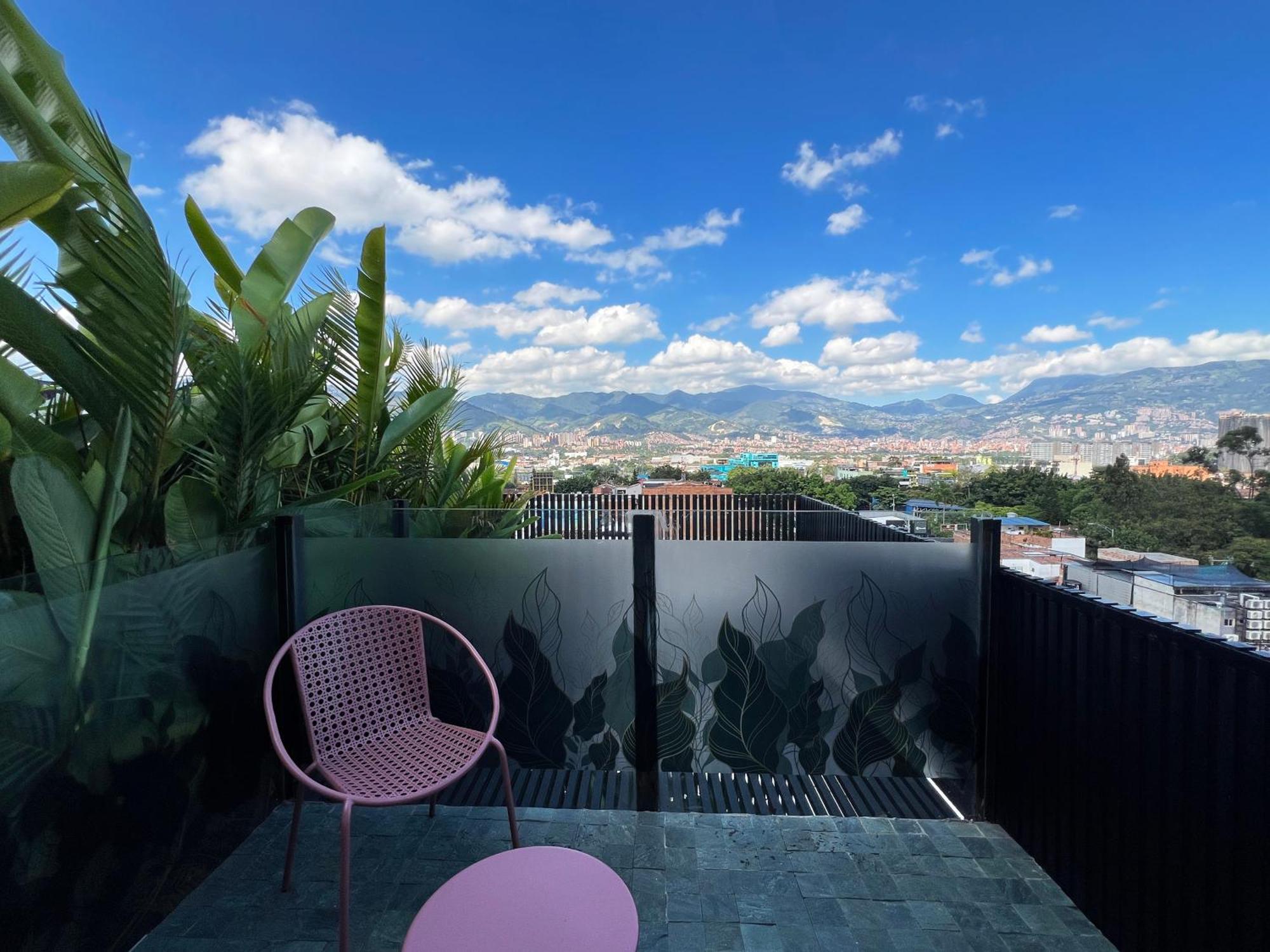 Hotel Zelva Negra Medellin Exterior photo