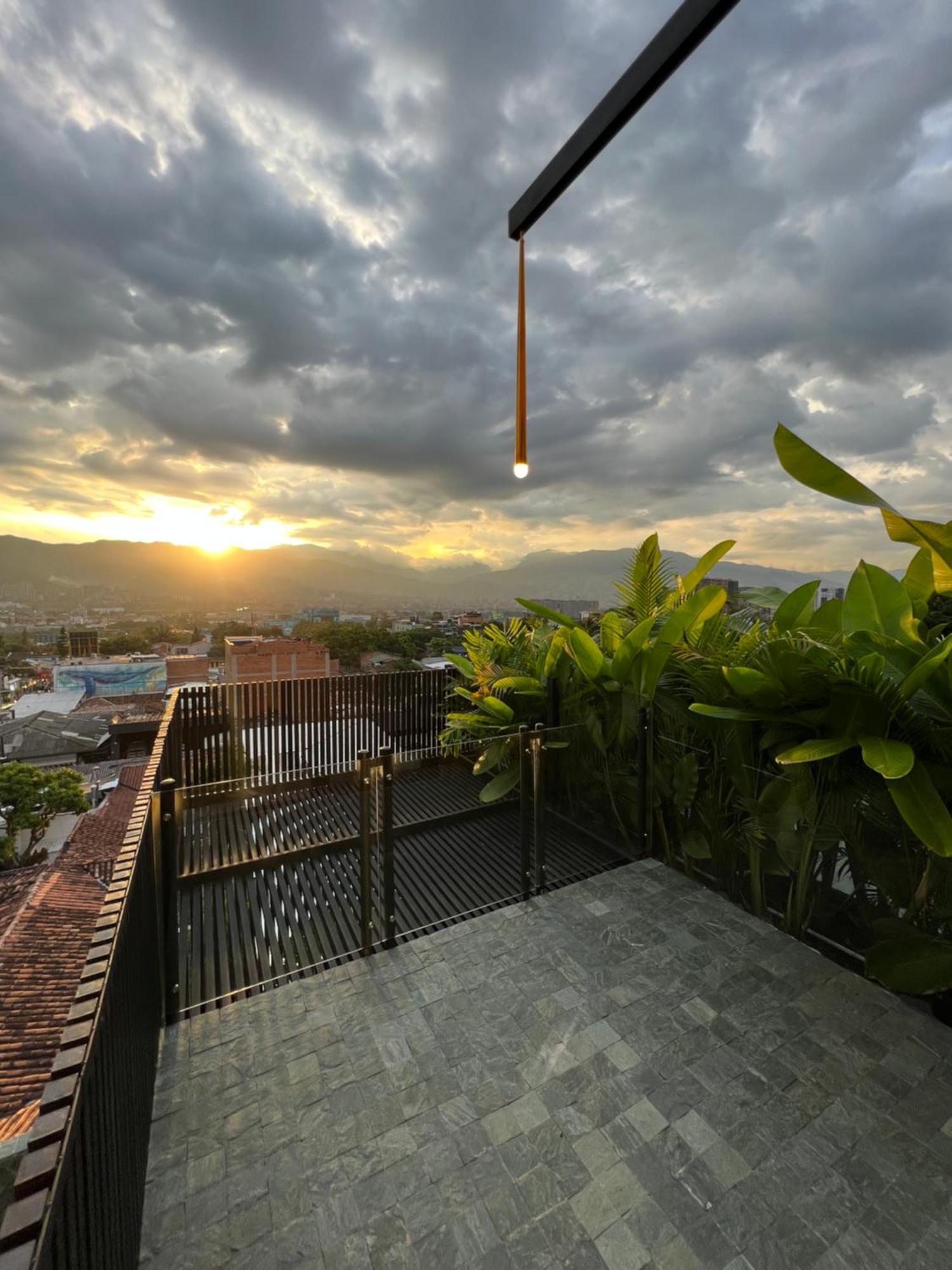 Hotel Zelva Negra Medellin Exterior photo